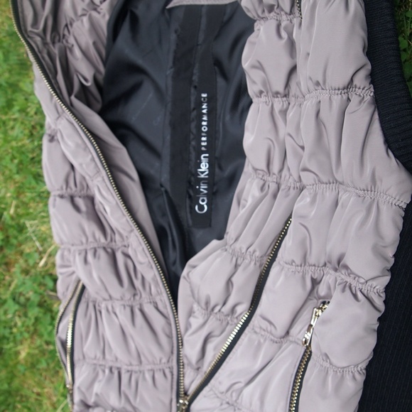 Calvin Klein, Grey/Black Vest - Picture 13 of 13